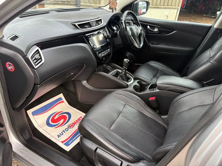 2016 Nissan Qashqai 1.5 dCi Tekna 5dr HATCHBACK Diesel Manual