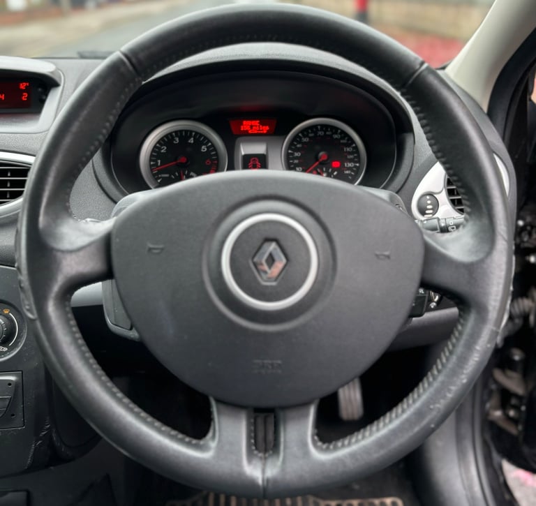 2010 RENAULT CLIO 1.2 PETROL DYNAMIQUE TCE 99 BHP NOT PEUGEOT CITROEN VAUXHALL SEAT SKODA TOYOTA 