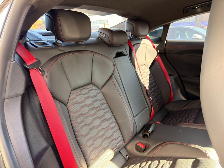 2023 Audi RS e-tron GT 93.4kWh Carbon Vorsprung Saloon 4dr Electric Auto quattro (598 ps) COUPE E...