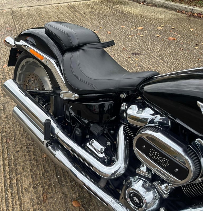 2021 21 HARLEY DAVIDSON FLFBS FATBOY [Phone number removed]BLACK11k MILESCUSTOM CRUISER