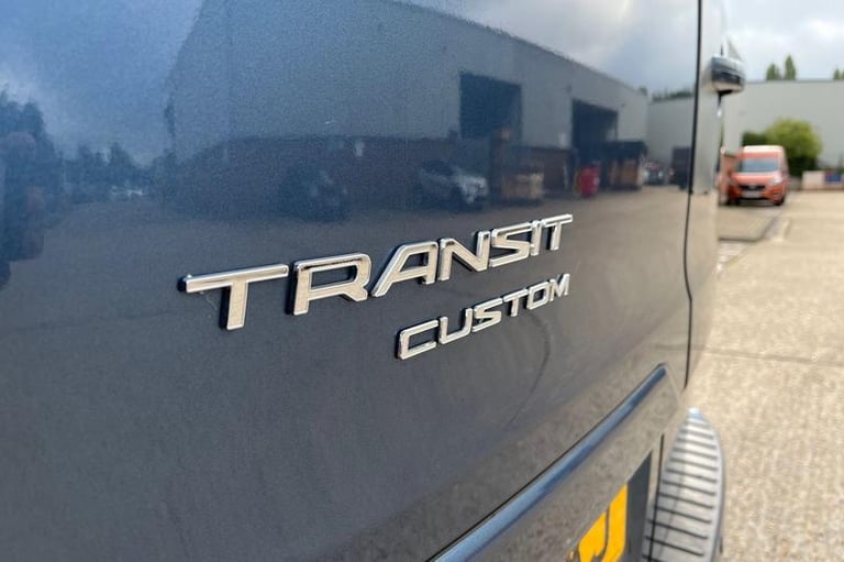 2022 Ford Transit Custom 2.0 EcoBlue 130ps Low Roof Limited Van Auto PANEL VAN DIESEL Automatic