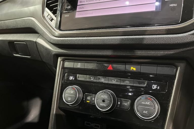 2019 Volkswagen T-Roc 1.0 TSI Design 5dr- Parking Sensors Manual Hatchback Petrol Manual