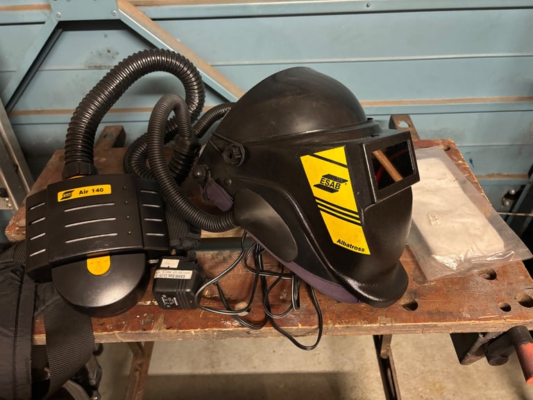 ESAB Albatross air fed helmet
