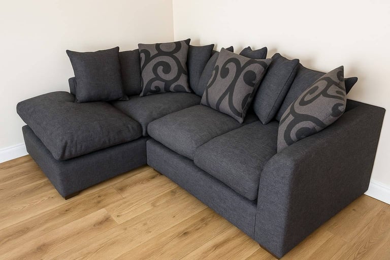 Brand New 3+2 Sofa Set – Comfort Meets Style