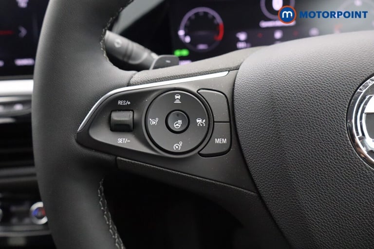 2024 Vauxhall Grandland 1.2 Hybrid [136] Ultimate 5dr e-DCT6 SUV Petrol Automatic