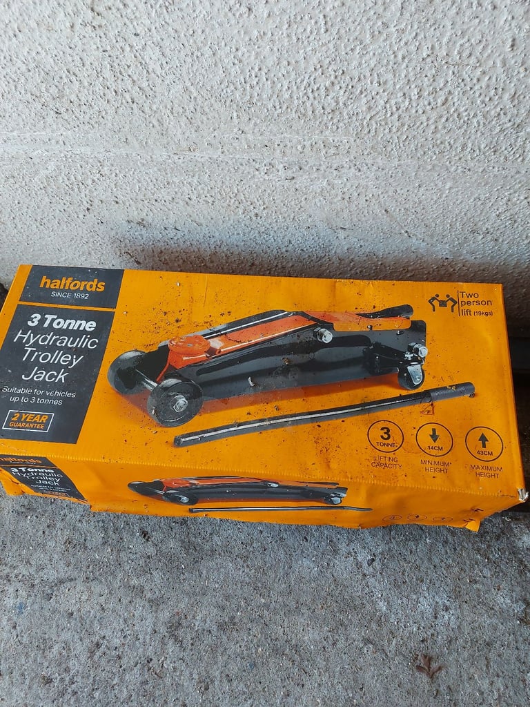 Halfords 3 Tonne Hydraulic Trolley Jack - Heavy Duty Car Lifting Tool (Boxed)