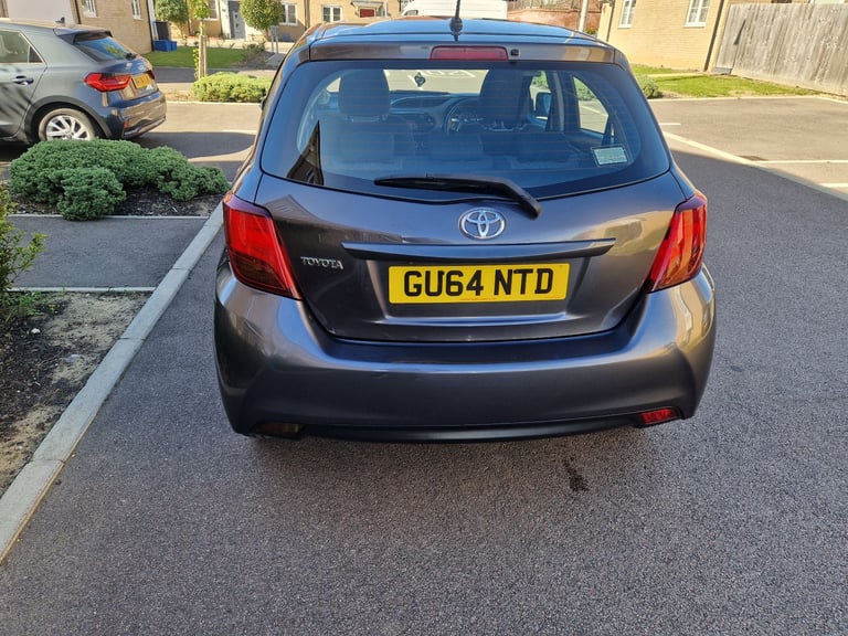 Toyota, YARIS, Hatchback, 2014, Manual, 1329 (cc), 5 doors