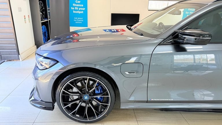 2021 BMW 3 Series 2.0 330e 12kWh M Sport Touring Auto Euro 6 (s/s) 5dr Estate PETROL/ELECTRIC Aut...