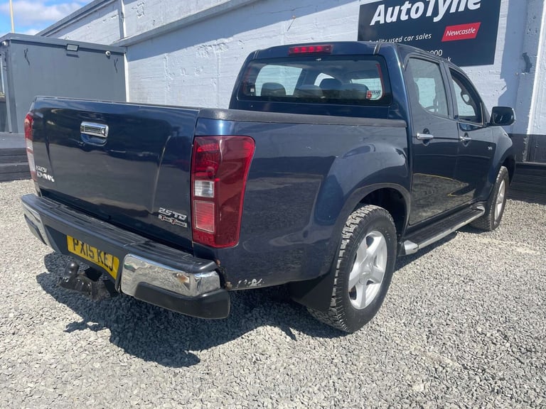 2015 Isuzu D-Max 2.5 D-Max Yukon Twin T Double Cab TD 4WD 5dr Pickup Diesel Manual