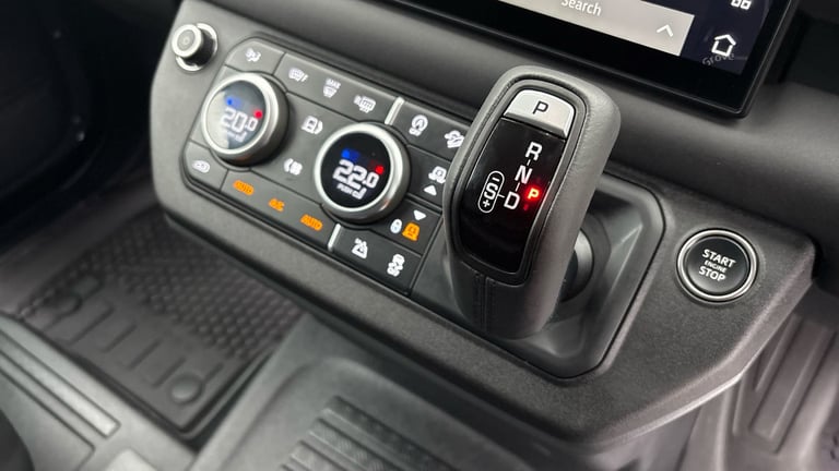 2025 Land Rover Defender 110 3.0 D250 MHEV X-Dynamic SE Hard Top SUV 5dr Diesel Auto 4WD MWB Euro...