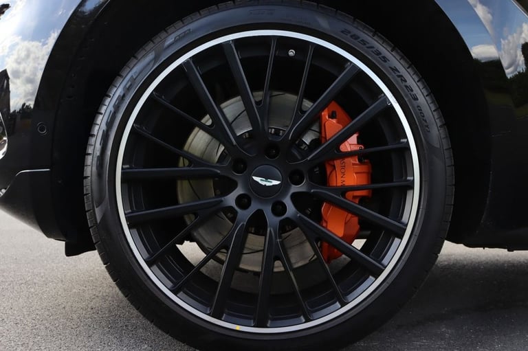 2023 23 ASTON MARTIN DBX 4.0 V8 SUV 5DR PETROL AUTO 4WD EURO 6 (S/S) (550 PS)