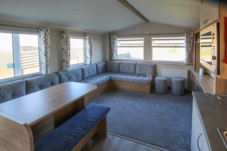 Willerby Kelston 2021 static caravan sited at New Beach, Dymchurch, Kent. DG/CH