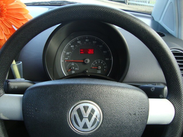 2006 Volkswagen Beetle 1.6 Luna 3dr HATCHBACK Petrol Manual