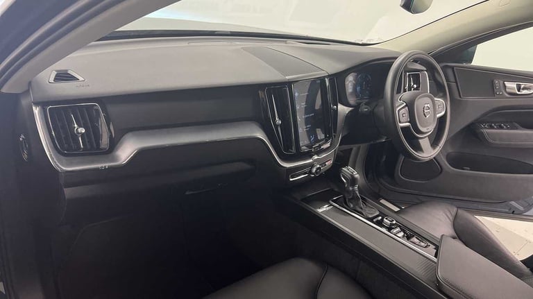 2019 Volvo XC60 D4 Momentum Pro Automatic SUV Diesel Automatic