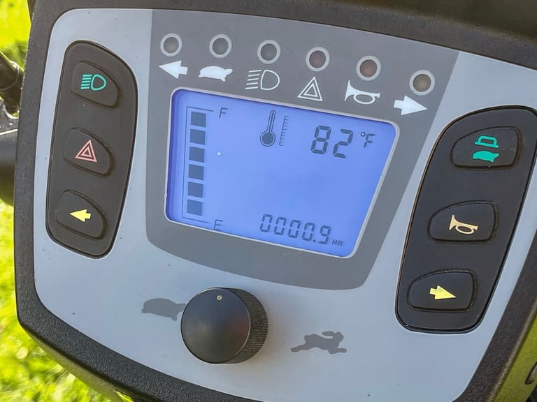 Rascal Vision 8mph Mobility Scooter 100% BATTERIES Only 0.9 Hours Use! Was £3995