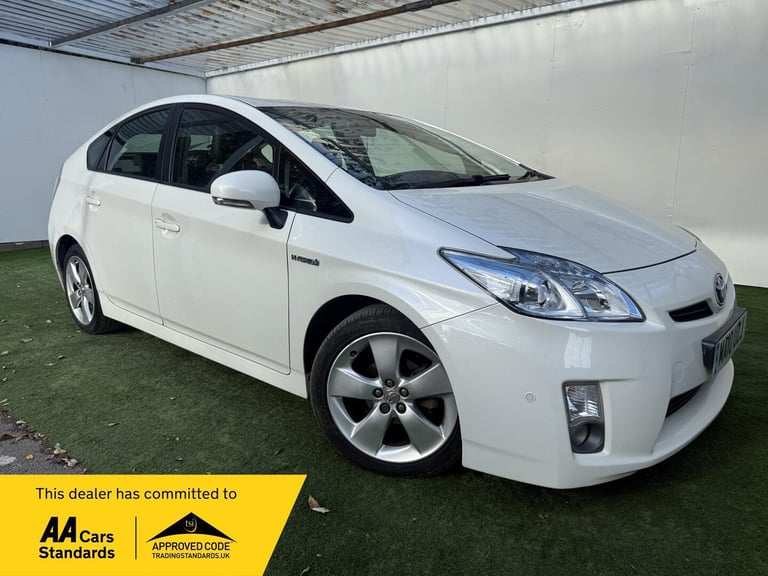 image for  Toyota Prius 1.8 VVT-h T Spirit CVT Euro 5 (s/s) 5dr Petrol/Electric Hybrid Automatic
