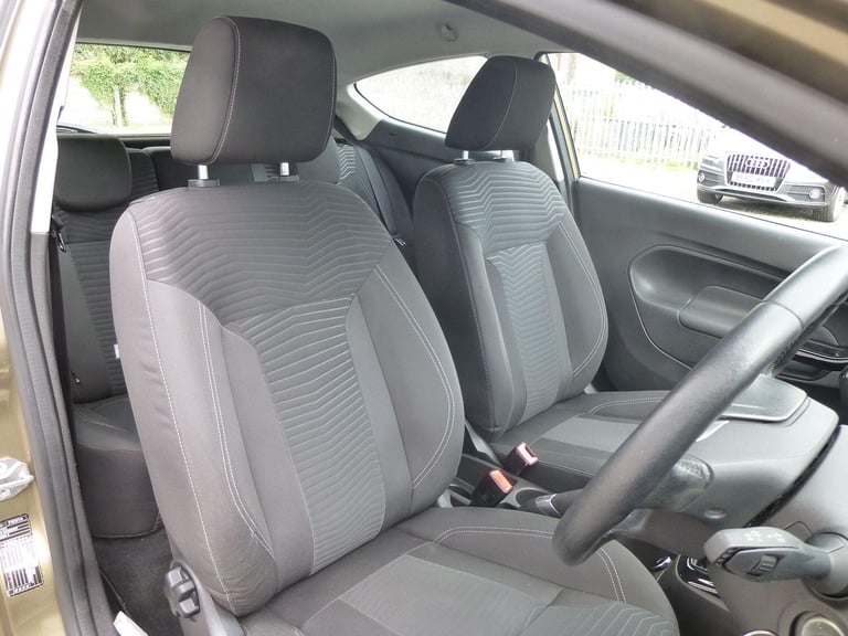 FORD FIESTA 1.0 T 100 BHP ZETEC EDITION EURO5 ULEZ COMPLIANT Â