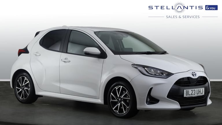 image for 2023 Toyota Yaris 1.5 VVT-h Design Hatchback 5dr Petrol Hybrid E-CVT Euro 6 (s/s) (116 ps) Hatchb...