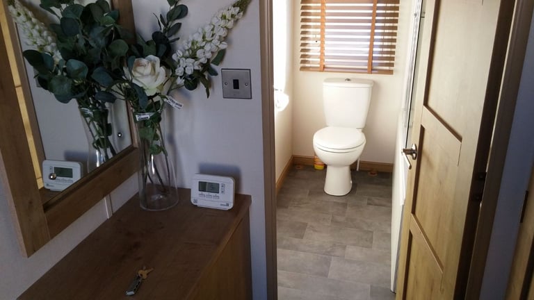 Luxury static caravan holiday home lodge at Swainby Country Park - All year access