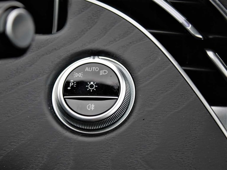 2024 Mercedes-Benz E-Class E300e Urban Edition 4dr 9G-Tronic Saloon Hybrid Automatic