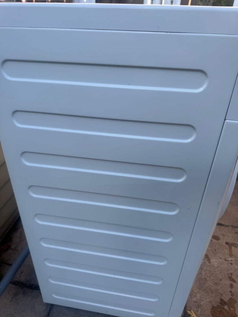 Zanussi 7KG 1300RPM Washing Machine For Sale/ FREE DELIVERY