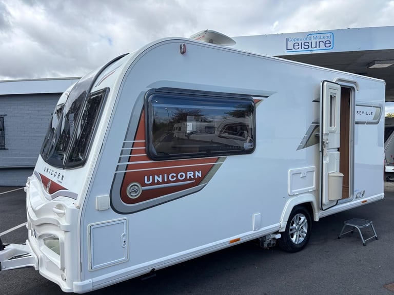 2013 BAILEY UNICORN SEVILLE, LUXURY 2 BERTH CARAVAN WITH REAR WASHROOM