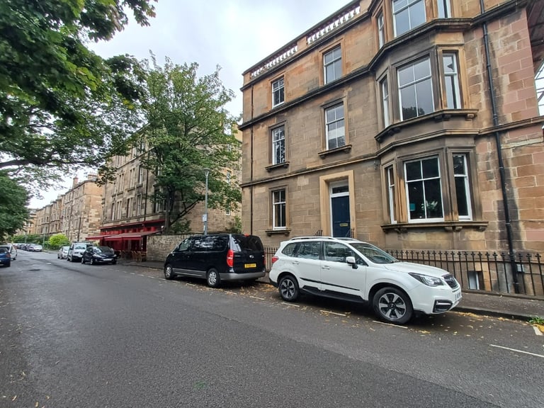 2 bedroom flat in Millerfield Place, Meadows, Edinburgh, EH9 1LW