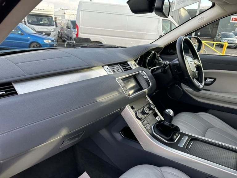 2015 Land Rover Range Rover Evoque 2.0 ED4 SE 5d 148 BHP Estate Diesel Manual
