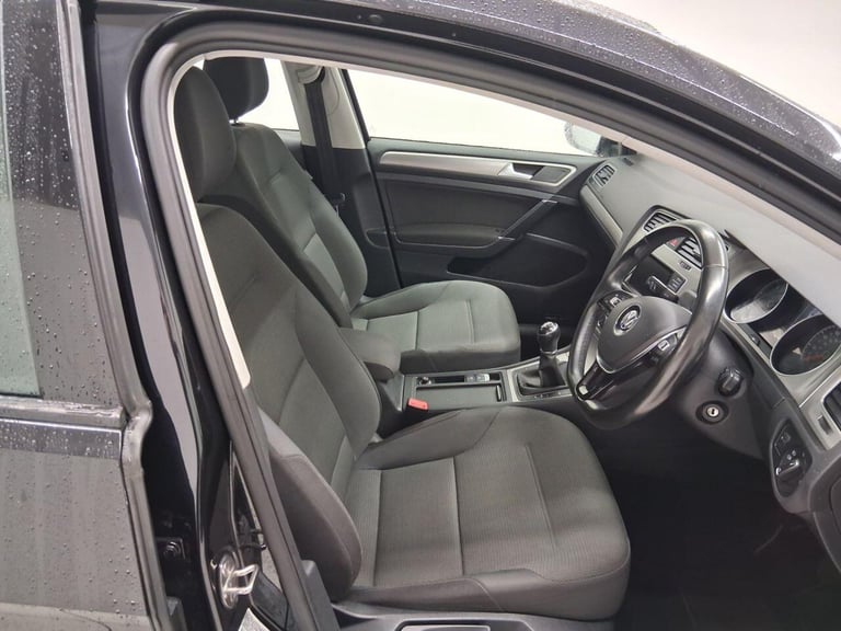 2014 Volkswagen Golf 1.6 TDI BlueMotion Tech Match Hatchback 5dr Diesel Manual Euro 5 (s/s) (105 ...