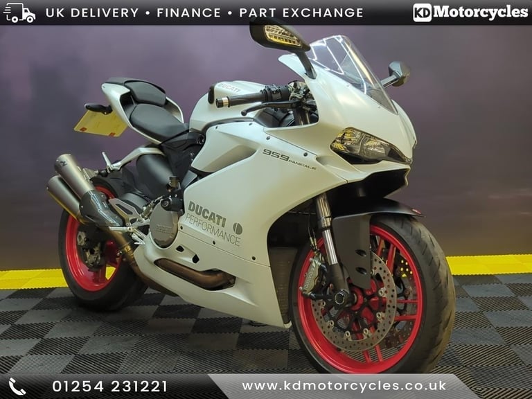 image for Ducati 959 Panigale 2017 67 Plate Low Miles Stunning Condition
