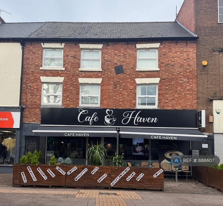 1 bedroom flat in Abbey Street, Nuneaton, CV11 (1 bed) (#888607)