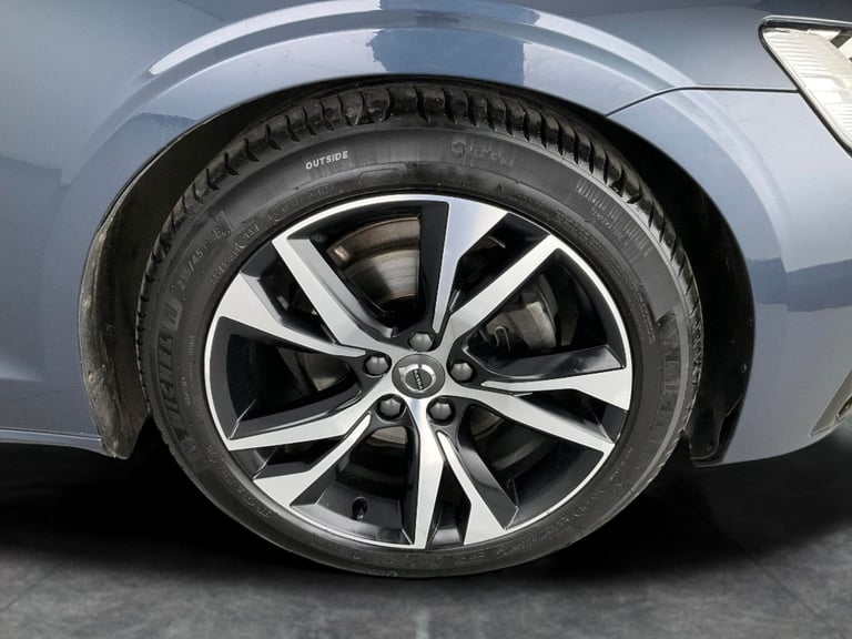 2021 Volvo V60 2.0 B3 MHEV R-Design Estate 5dr Petrol Hybrid DCT Auto Euro 6 (s/s) (163 ps Estate...