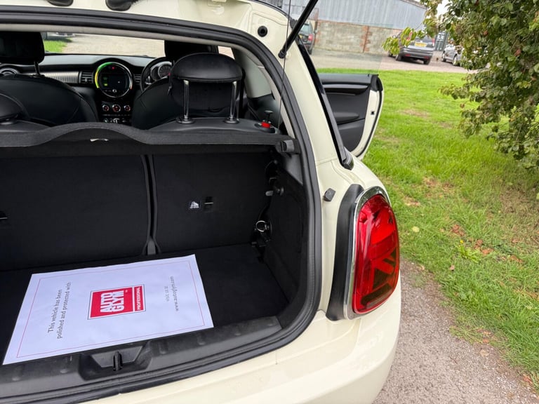 2019 MINI Hatch 1.5 Cooper Exclusive Euro 6 (s/s) 3dr HATCHBACK Petrol Manual