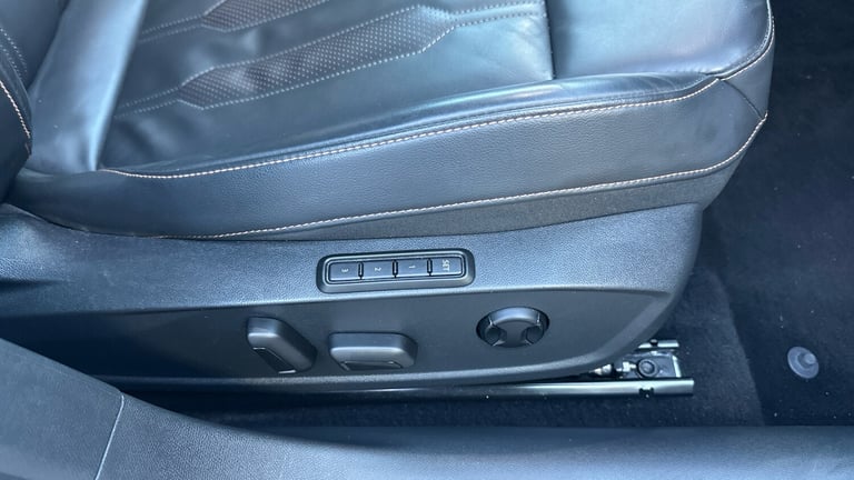 2024 Cupra Formentor 1.4 eHybrid 204 V2 5dr DSG Estate Estate Hybrid Automatic