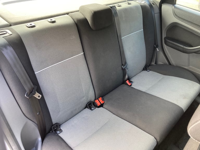 Ford, FOCUS, Hatchback, 2010, Manual, 1596 (cc), 5 doors