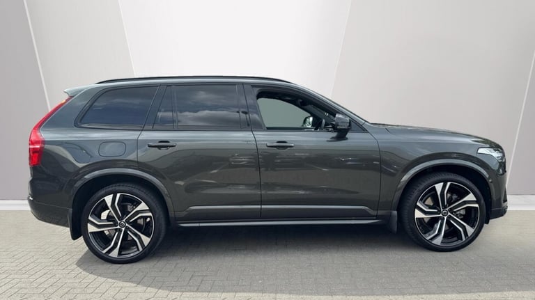 2021 Volvo XC90 Recharge R-Design Pro, T8 AWD plug-in hybrid, 7 Seats Estate Petrol Parallel PHEV...
