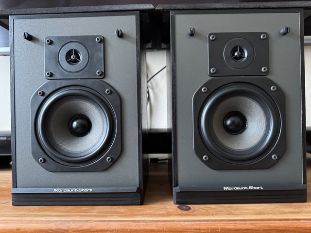Mordaunt short vintage MS10 bookshelf speakers in Liverpool City