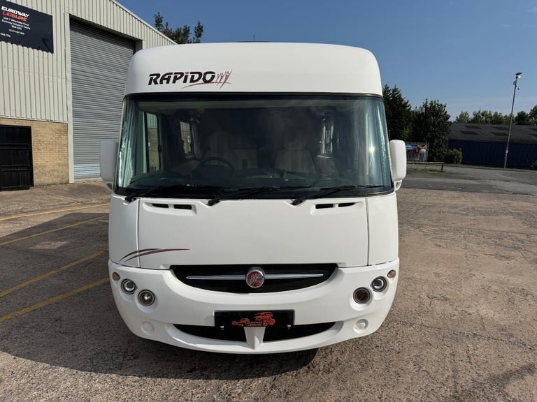 Fiat RAPIDO 9048DF 4 BERTH A CLASS MOTORHOME WITH MASSIVE LOUNGE