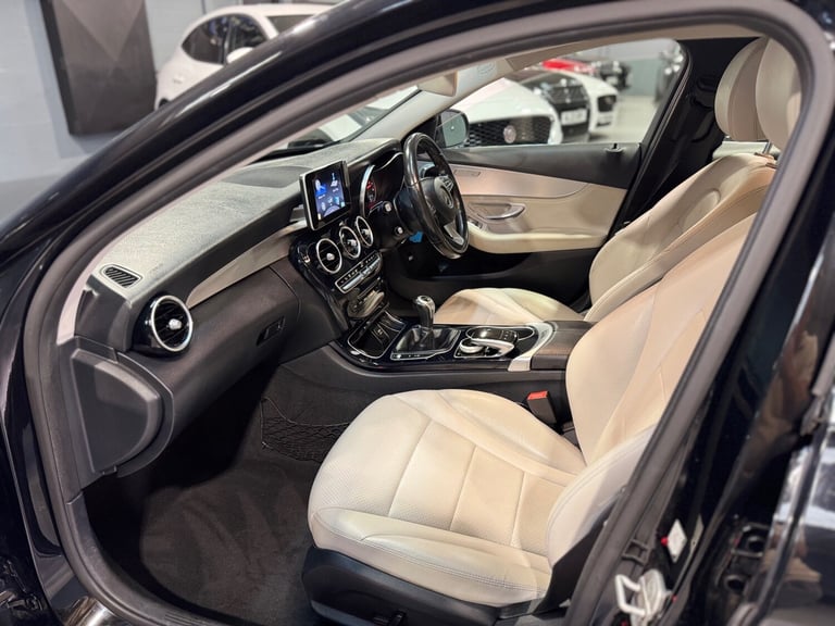 2014 Mercedes-Benz C-Class C200 Sport 4dr SALOON Petrol Manual