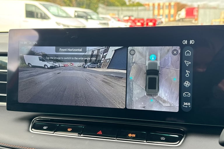 2025 MG MG HS 106290 Hatchback Petrol Manual