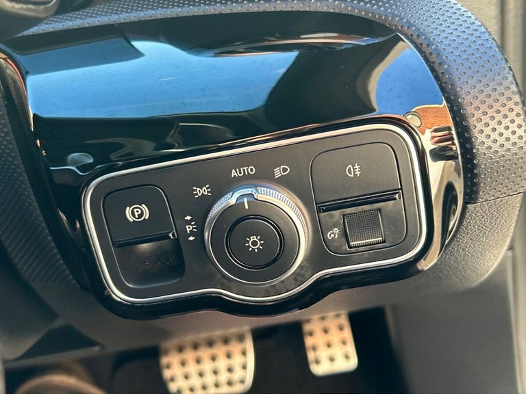 2019 Mercedes-Benz A-Class 1.5 A180d AMG Line Hatchback 5dr Diesel 7G-DCT Euro 6 (s/s) (116 ps) H...