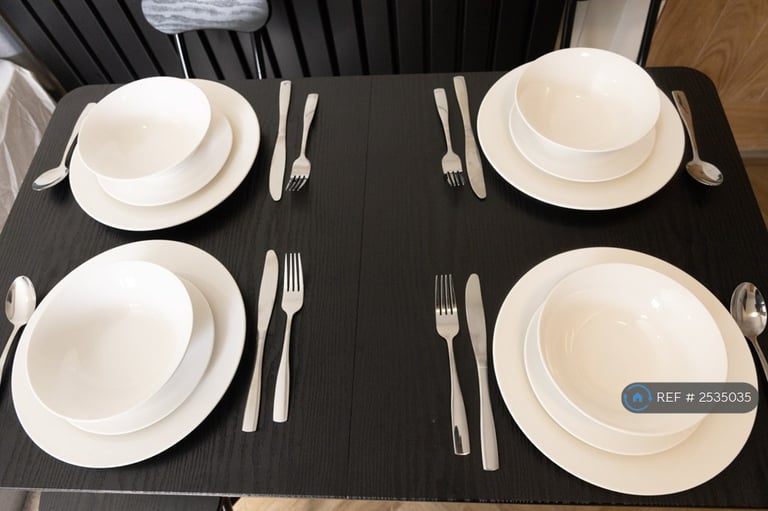 1 bedroom flat in London, London, CR7 (1 bed) (#2535035)