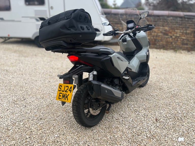 2024 Honda ADV 350 Scooter - 5k miles - Extras