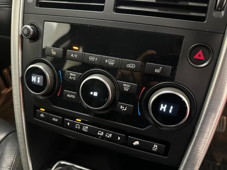 2016 Land Rover Discovery Sport 2.0 TD4 SE Tech 4WD Euro 6 (s/s) 5dr (5 Seat) ESTATE Diesel Manual