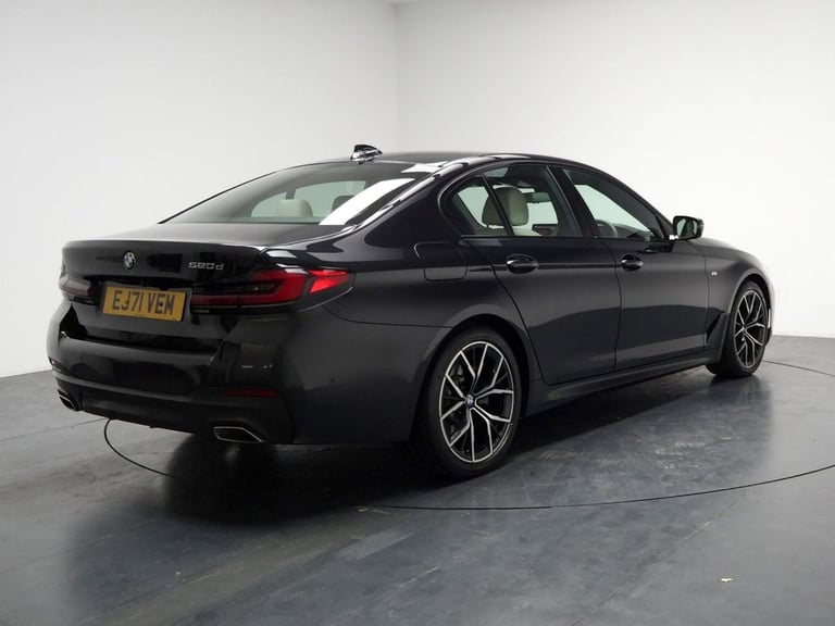 2021 BMW 5 Series 2.0 520d MHT M Sport Saloon 4dr Diesel Hybrid Steptronic Euro 6 (s/s) (190  Sal...