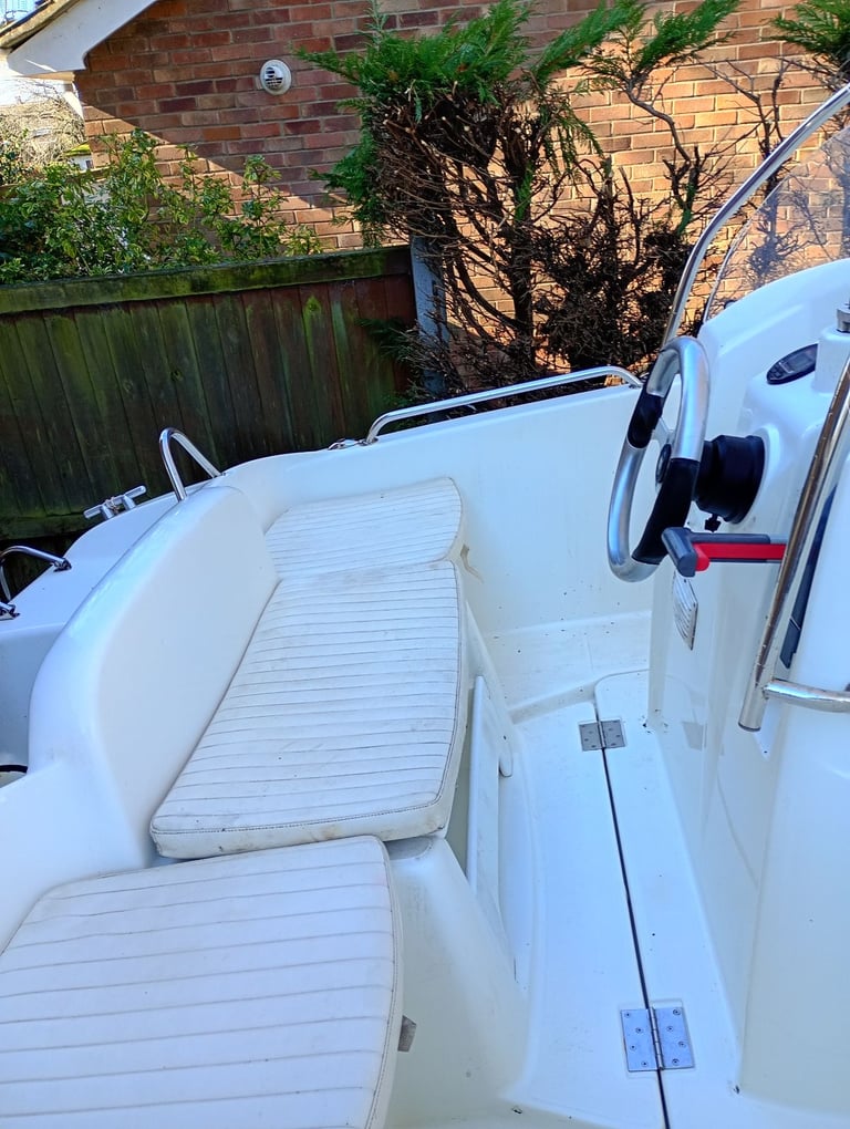 Beneteau 500 Flyer Sports Boat