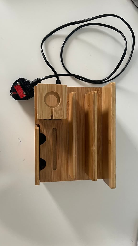 Hunda 100w multi usb charger with bamboo charging station bundle