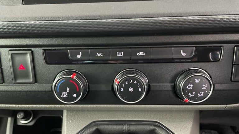 2023 Volkswagen Transporter 2.0 TDI 150 Highline Kombi Van Manual Combi Van Diesel Manual
