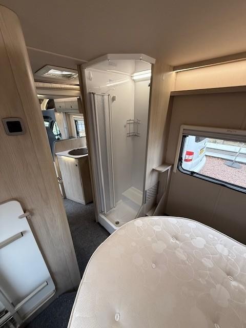Auto-Trail F-Line F74 DIESEL MANUAL 2021/21
