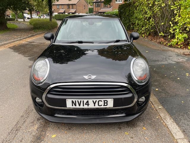 image for Black Mini One, Hatchback, 2014, Manual, 1198 (cc), 3 doors